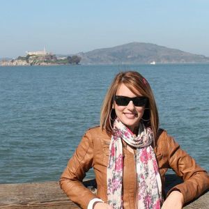 Meet your Posher, Evangelia